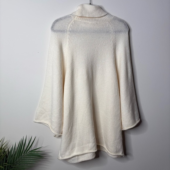 JODIFL Cozy Cream Turtleneck Sweater Oversized Soft Boxy - Picture 6 of 6